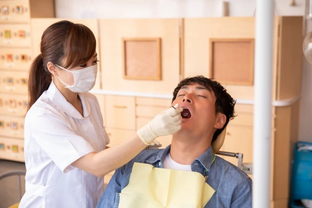 歯科衛生士と歯科助手の違い一覧