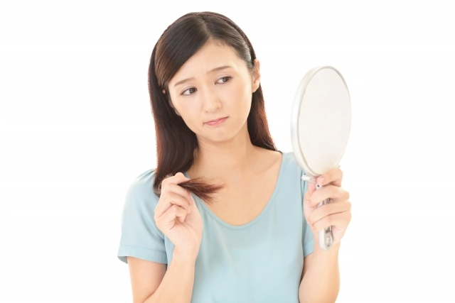 介護士の髪色は自由？
