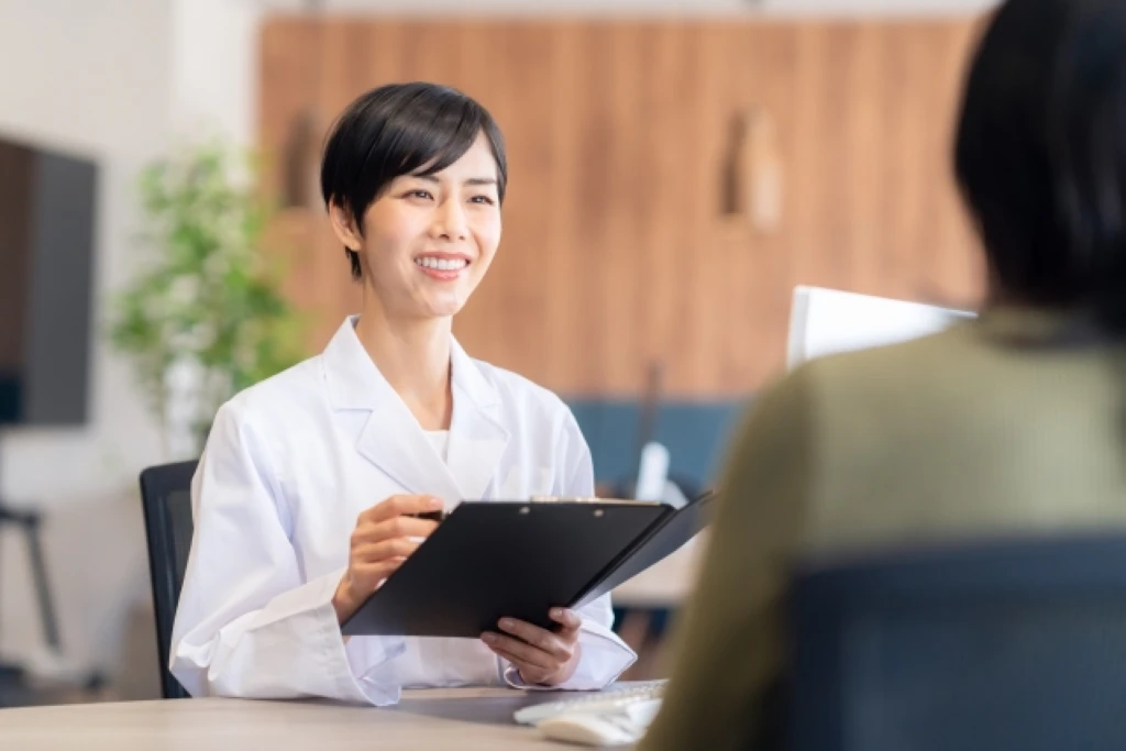 心理カウンセラーになるには資格は必要？